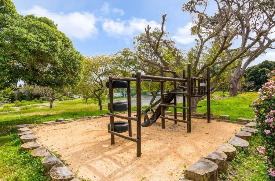 3 Bedroom Property for Sale in Zevenwacht Farm Village Western Cape
